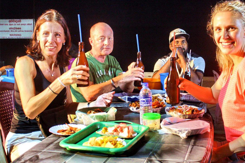 Colombo: Die leckerste private Street Food Tour mit dem Tuk Tuk