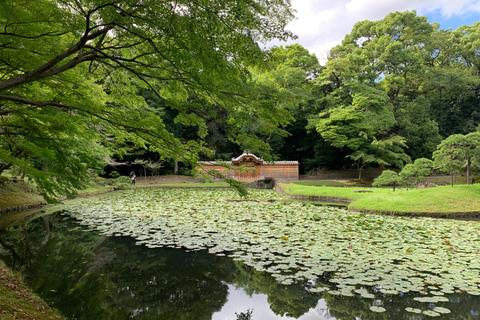 Private Tokyo with Exceptional Guide Tailored to Your NeedsPrivate Tokyo with Exceptional Guide -4hrs, public transport