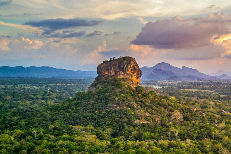2-daagse culturele en wildlife-tour naar Sigiriya en Minneriya