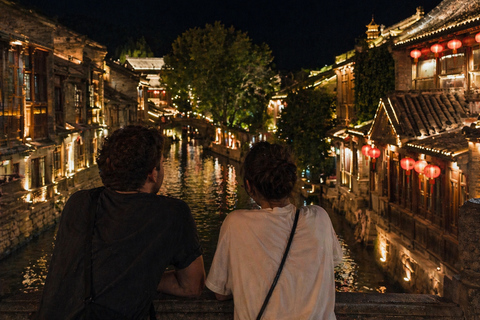 Beijing: Gubei Water Town Day-to-Evening Trip Beijing: Gubei Water Town Day-to-Night Experience Tour