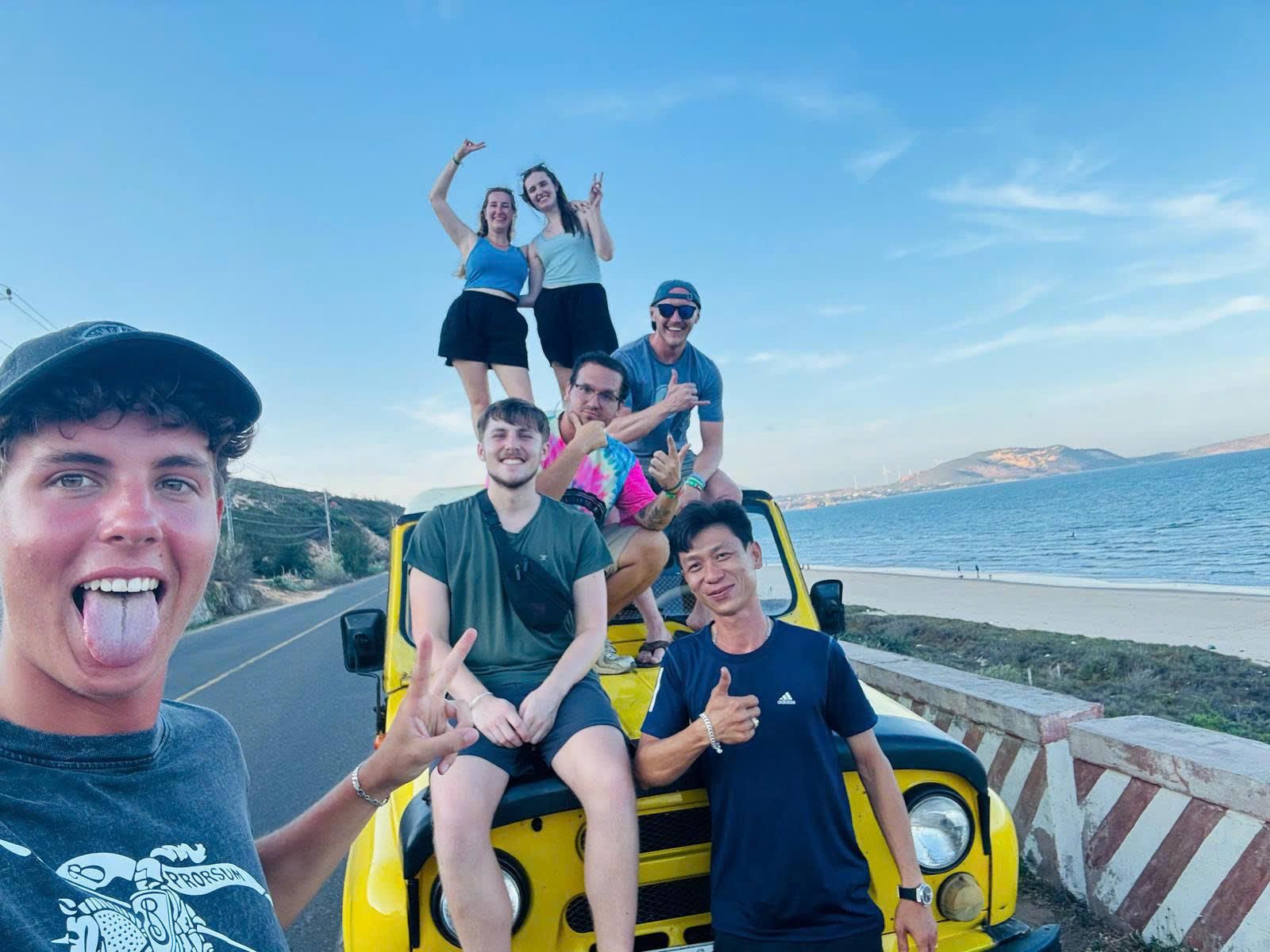 Mui Ne Gruppen Tour: Sonnenaufgang oder Sonnenuntergang Sanddünen mit dem Jeep