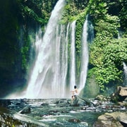 Lombok: Tiu Kelep Waterfalls, Bayan & Local Market Tour