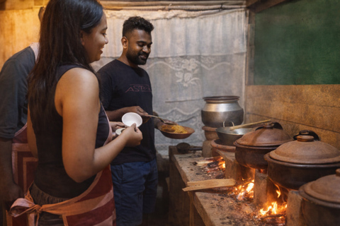 Ella: Ceylon Tea Factory, Cook Curries and Mountain Views
