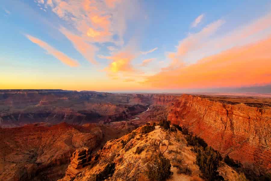 Grand Canyon South Rim Sonnenuntergangstour mit Abendessen inklusive. Foto: GetYourGuide
