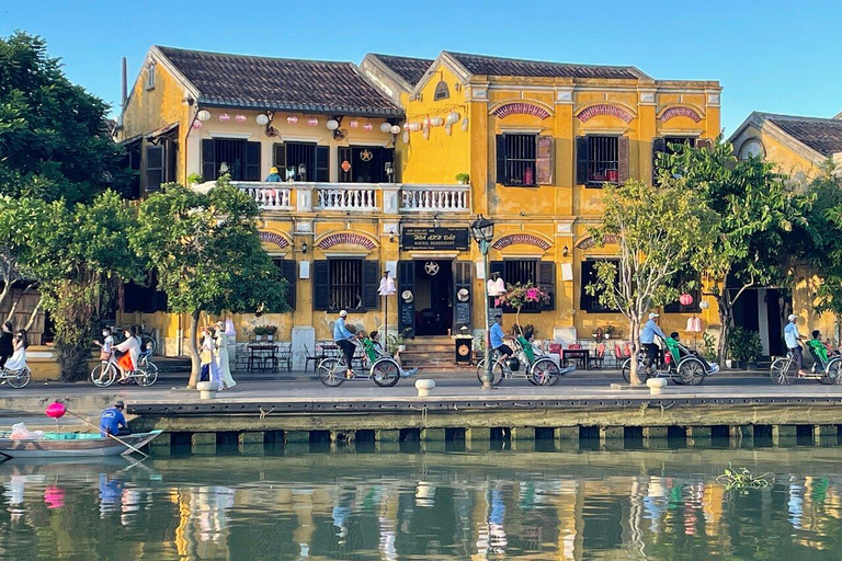 Marble Mountain &amp; Hoi An Ancient Town Tour in kleine groepMiddag met lunch, boottocht en lattern vrijlaten