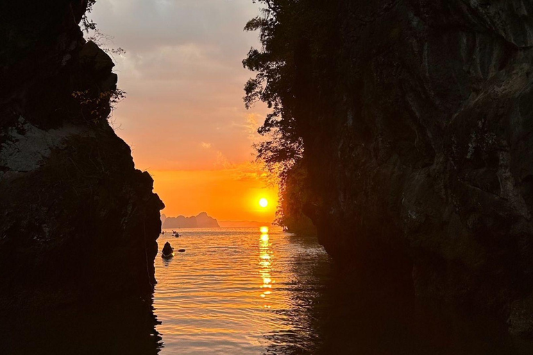 Krabi: Ao Thalane Kayak Tour & Jungle Swim with Lunch Full day