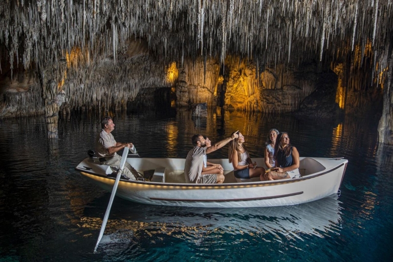 Cuevas del Drach: Entrada, Concierto de Música y Paseo en BarcoCuevas del Drach: ticket de entrada, concierto de música y paseo en barco