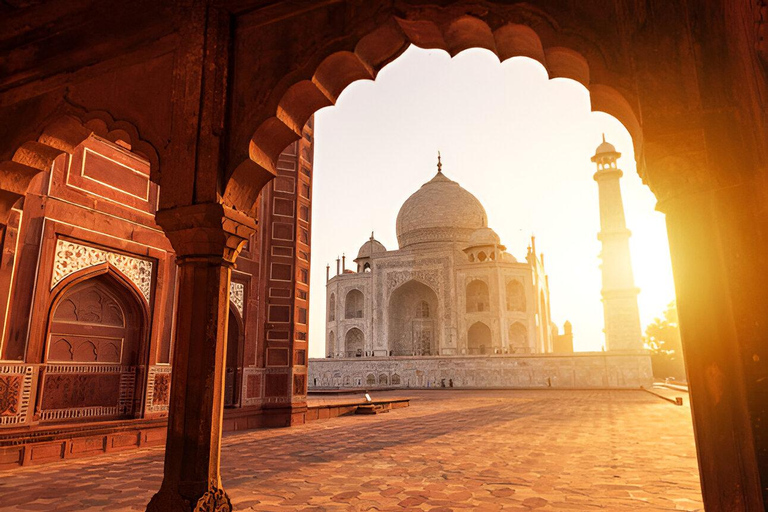 From Goa : To Agra & Taj Mahal Tour with Flight & Guide From Goa: 2 days All-Inclusive tour with 5* Hotels