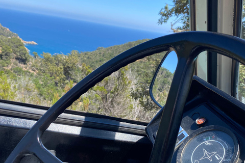 Lloret de Mar: Guided Sightseeing Tour in a 4x4 Vehicle