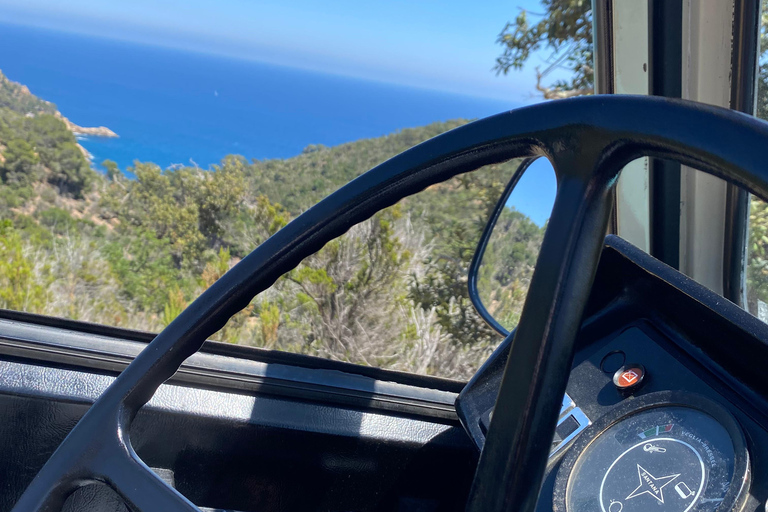 Lloret de Mar: Guided Sightseeing Tour in a 4x4 Vehicle