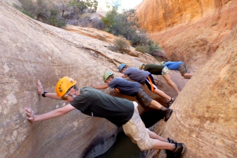 Moab: Chamisa Canyon Canyoneering Adventure