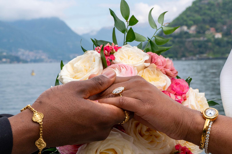 Como: 1.5-Hour Private Photoshoot with Lake Como