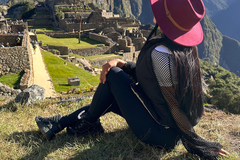 From Cusco: 2 Days, Sacred Valley and Machu Picchu via the scenic route Panoramic Train & Standard Hotel with Lunch in Machu Picchu