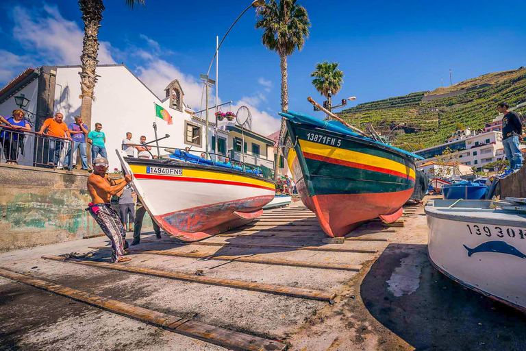 Funchal: Banana Route and Angels' Waterfall Tuk-Tuk Tour