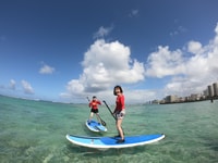 SUP Lesson in Waikiki, 3 or more students, 13yo or older - Housity