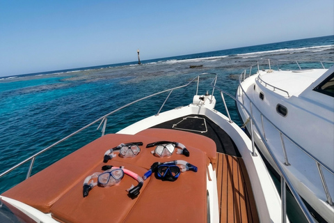 Jeddah: Gulf Cup Cruise to Bayadah Island with a Group