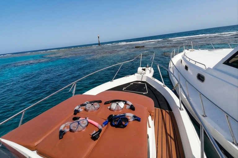 Jeddah: Gulf Cup Cruise to Bayadah Island with a Group