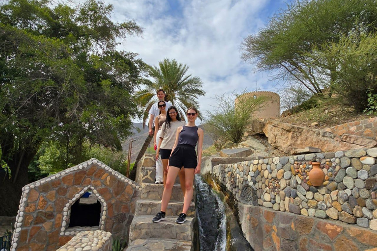 Shared Tour to Nizwa, Birkat Al Mouz & Jebel Akhdar Mountain