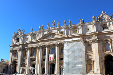 St. Peter's Basilica: Guided Tour with Priority access St. Peter's Basilica French Guided Tour