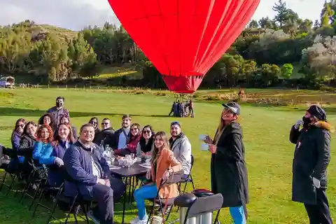 Cusco : Vol en montgolfière avec petit-déjeuner et champagne