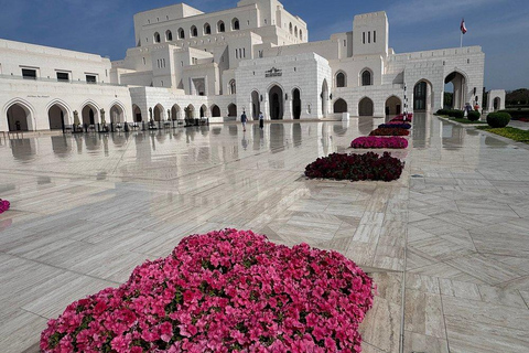 Muscat Full-Day Sharing Experience with Omani Coffee & Bread
