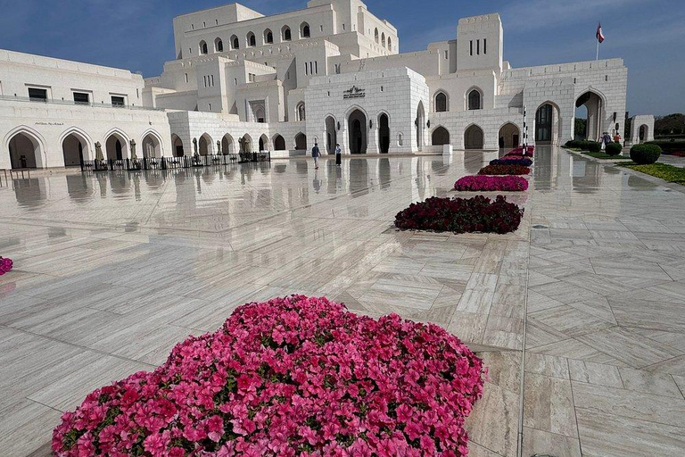 Muscat Full-Day Sharing Experience with Omani Coffee & Bread