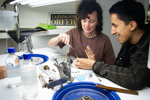 Bogota: Authentic Emerald Carving Workshop with an Artisan