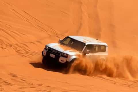 Riyad : excursion dans les dunes de sable rouge avec quad et balade en chameau
