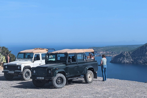 Ibiza: safari en jeep y exploración por la islaTour de 5 horas en jeep sin recogida y regreso en autobús