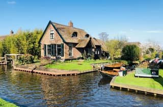 Ab Amsterdam: Tagestour nach Giethoorn mit Grachtenfahrt