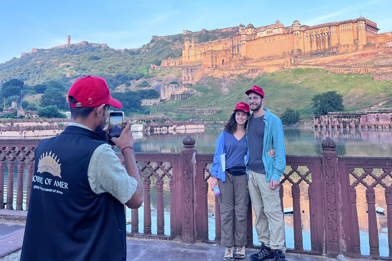 Jaipur: Amer City Heritage Walking Tour with Breakfast