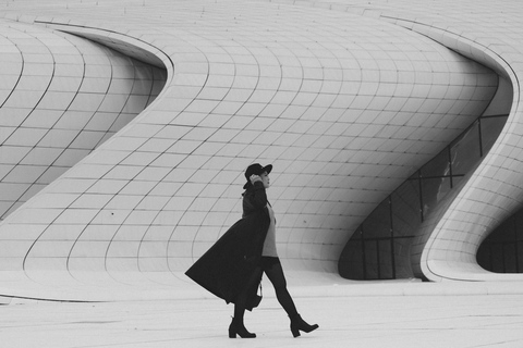 Baku: Heydar Aliyev Center Photoshoot (Flying Dress Option)