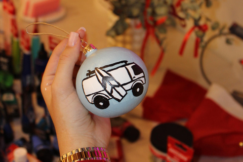 Alicante: Christmas Ornament Painting Workshop