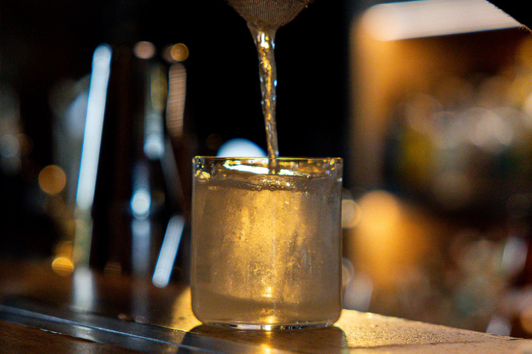 Wrocław: Guided Cocktail Tasting at Szkocka Cocktail Bar