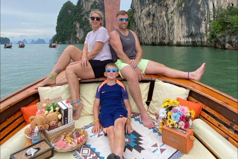 Phuket : sortie en bateau à longue queue privé dans la baie de Phang NgaPhuket : sortie privée en bateau à longue queue dans la baie de Phang Nga