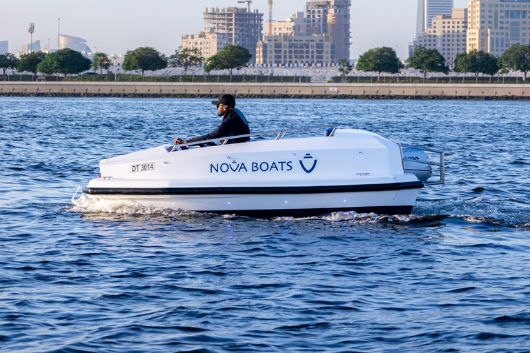Dubai: Self-Drive Boat Tour in Creek Harbour - 5 Pax Dubai: Self-Drive Boat Experience in Creek Harbour - 5 Pax
