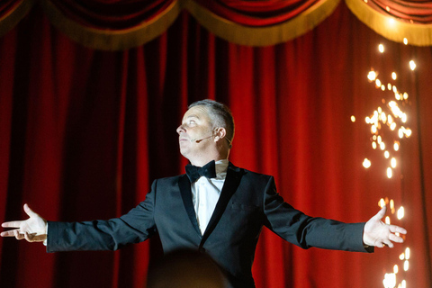 Salou: House of Illusion Magic and Illusion Dinner Show Early Show Silver