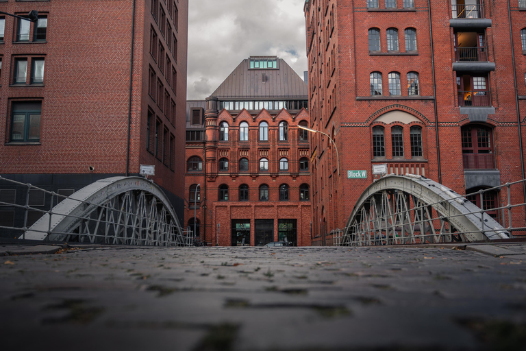 Hamburg: Speicherstadt, Elbphilharmonie Plaza & Boat Cruise