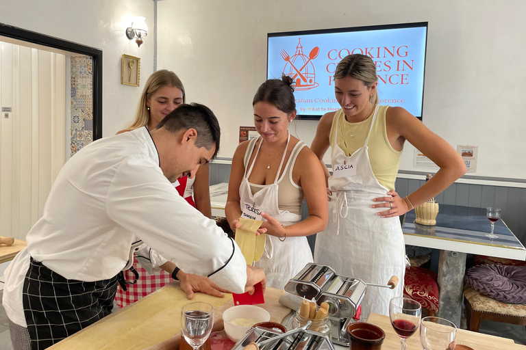 佛罗伦萨：意面制作课程，含晚餐、葡萄酒和... 唱歌！佛罗伦萨：意面制作课程，含晚餐、葡萄酒...还有歌唱！