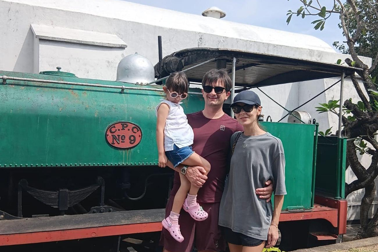 Discover Colombo’s Key Landmarks by Tuk-Tuk Tour