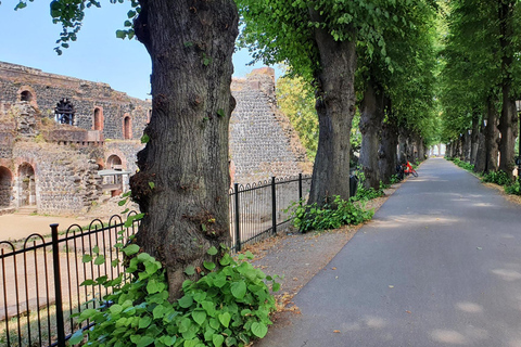 Düsseldorf: Caminhada guiada pela cidade histórica de Kaiserswerth