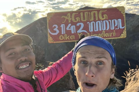 Bali: Mount Agung Sunrise Hike with Hotel Pickup