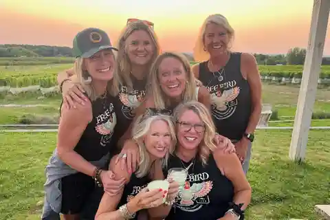 NON BUS 3 Winery Old Mission Peninsula Sunset Wine Tour
