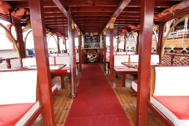 Alanya: Wine Boat with Dinner and Snacks (Adults-Only) Alanya:Adults-Only Wine Boat with Dinner and Snacks Transfer