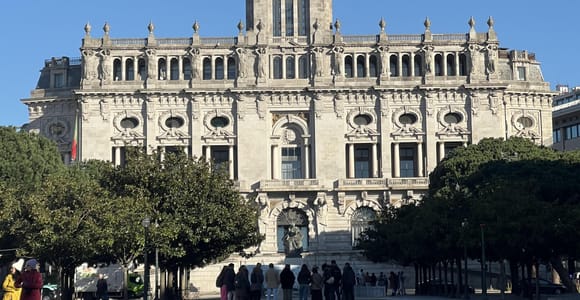 Porto: Guided City Highlights Walking Tour