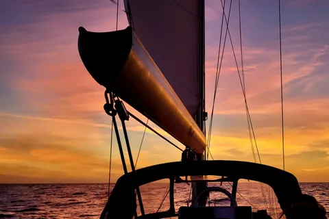 Ponta Delgada: Private Sonnenuntergangs-Kreuzfahrt mit Getränken