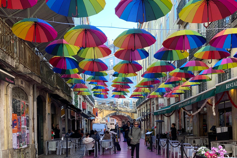 Lisbon: Private City Sightseeing Tour by Tuk-Tuk