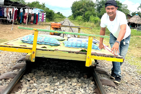 Phnom Penh: Private Transfer to Battambang with Train Ride