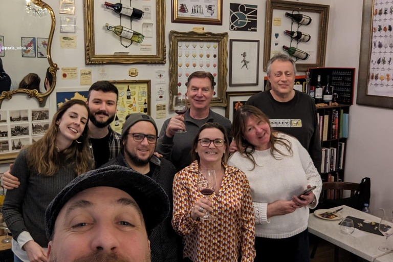 Paryż: Degustacja wina z 6 winami i deską serów