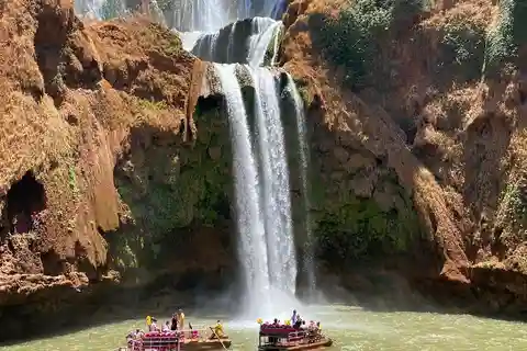 Marrakech : Cascades d'Ouzoud & visite guidée & tour en bateau